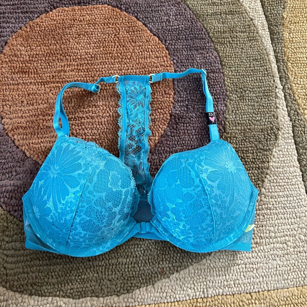 NWT Victoria’s Secret Sexy Tee Lace Push Up T Back Bra Front Closure Size 32C